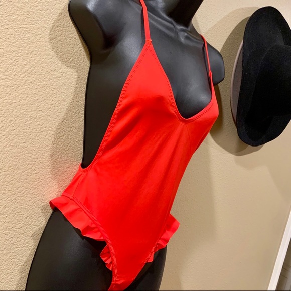 🔥 KENDALL & KYLIE NEW Ruffle Poppy Red Swimsuit - Picture 5 of 8